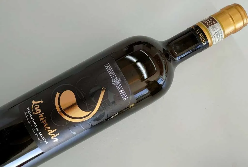Dai terreni sabbiosi di Badesi, un Vermentino di Gallura della Cantina Li Seddi IMG 20210303 153814 689x1024 1