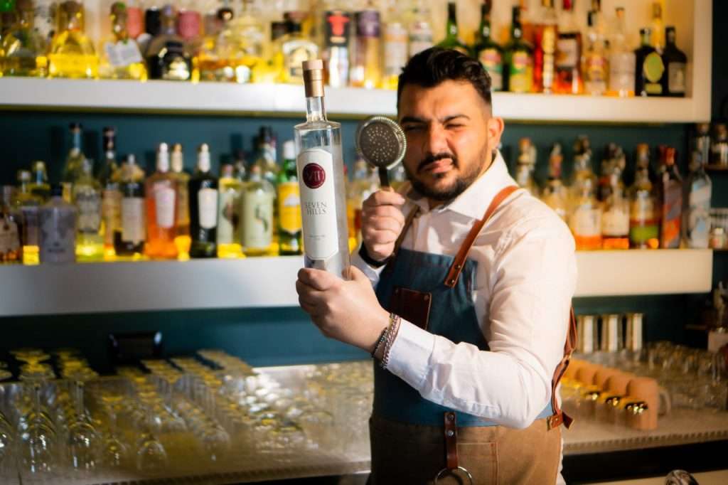 Negroni Roots di Nicola Ruggiero, bar manager del “Katiuscia – Cocktail e altri rimedi” di Giovinazzo Nicola Ruggiero Photo by Alessandro Bruno 1