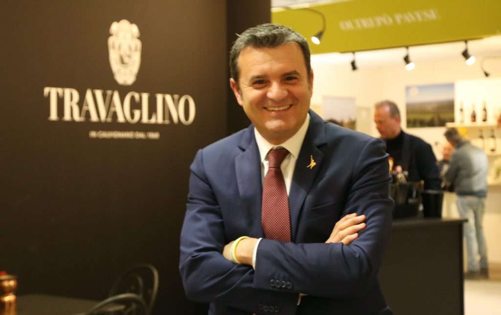 Vinitaly, Gian Marco Centinaio: “Ripartiamo puntando su qualità e identità dei territori” Gian Marco Centinaio