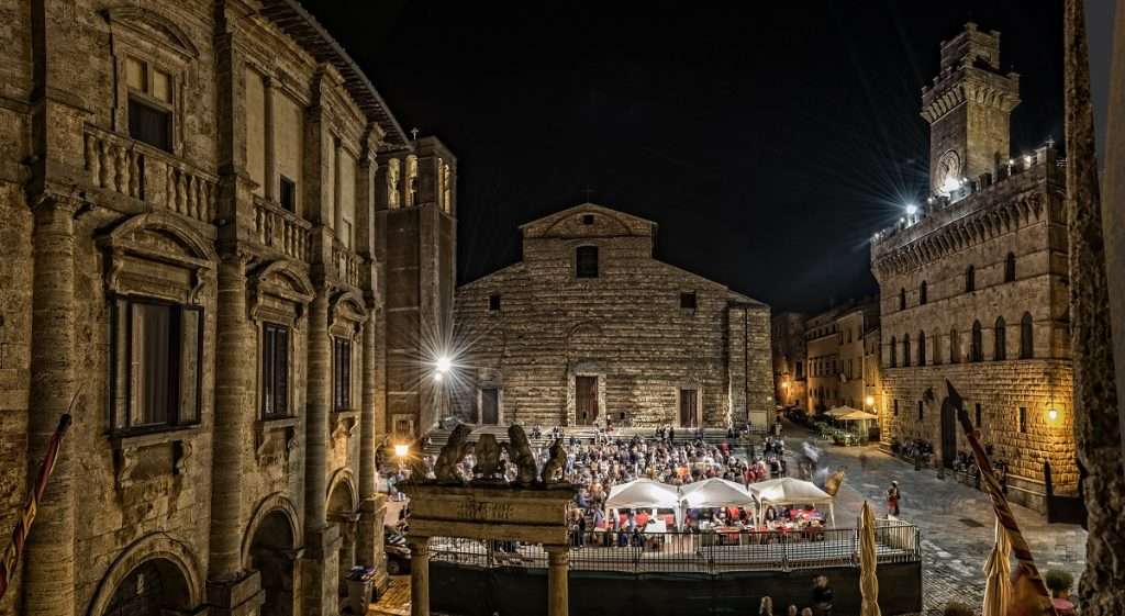Cantine in piazza