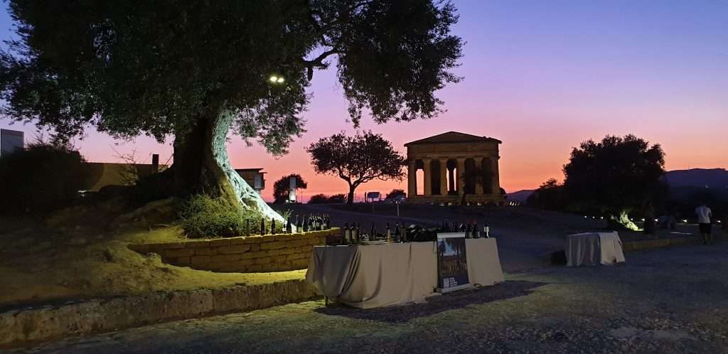 Valle dei Templi Oil and Wine, il primo evento dedicato ai vini e agli oli della Valle dei Templi Strada del Vino e dei Sapori della Valle dei Templi 2