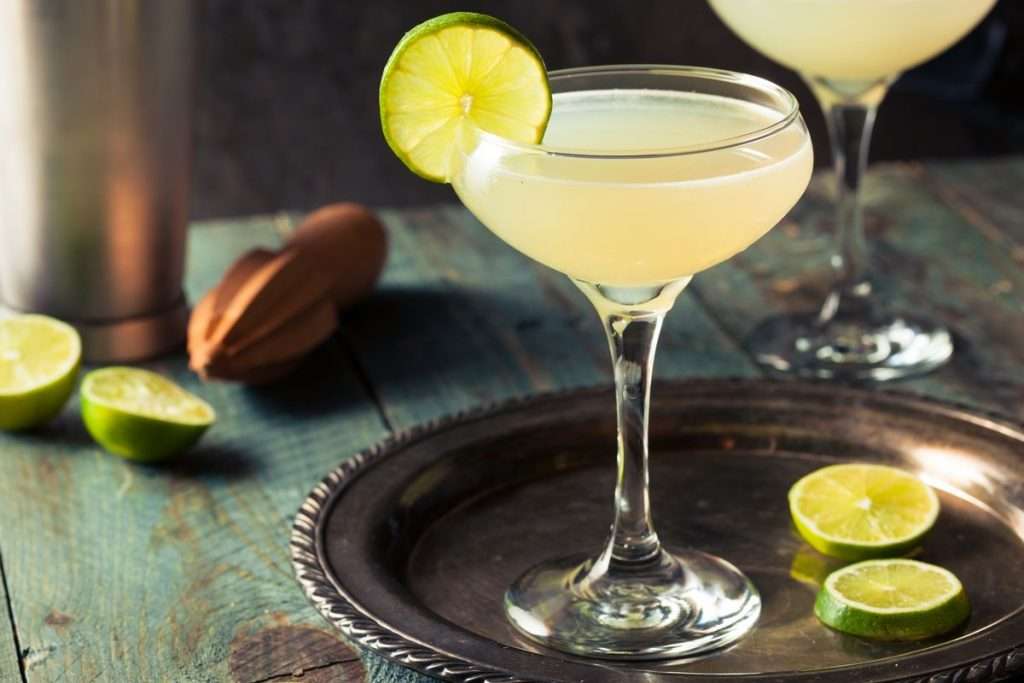 L’arte del cocktail che ha reso celebre Cuba in tutto il mondo SH drink cocktail daiquiri lime