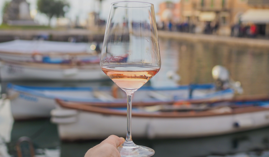 Chiaretto di Bardolino, il vino rosa del Garda Veronese protagonista di tre eventi esclusivi Chiaretto b.