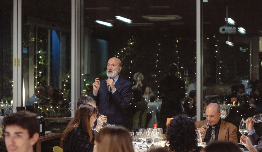 “I Migliori Vini Italiani 2023” di Luca Maroni si chiude con una certezza: difendere il vino italiano Luca MARONI