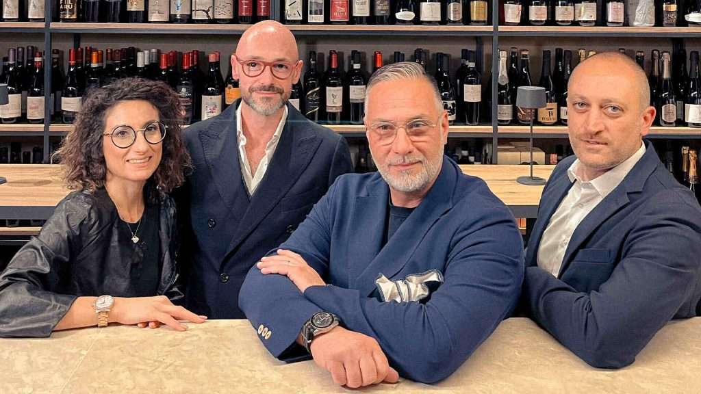 A Caltanissetta la prima enoteca di Millesuoli.it, la start up digitale che mette in scena oltre 300 cantine siciliane LOREDANA RAGOLIA CRISTIAN CATAL