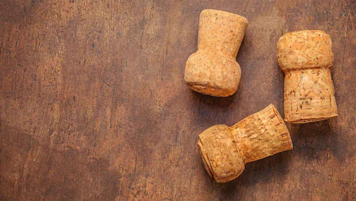 Grande rivoluzione nel mondo dell'etichettatura del vino in UK: al via le nuove regole 1 tappi spumante sughero