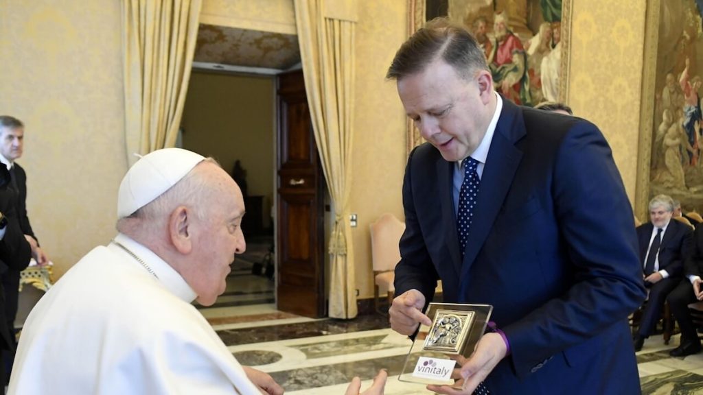 ©VaticanMedia Veronafiere