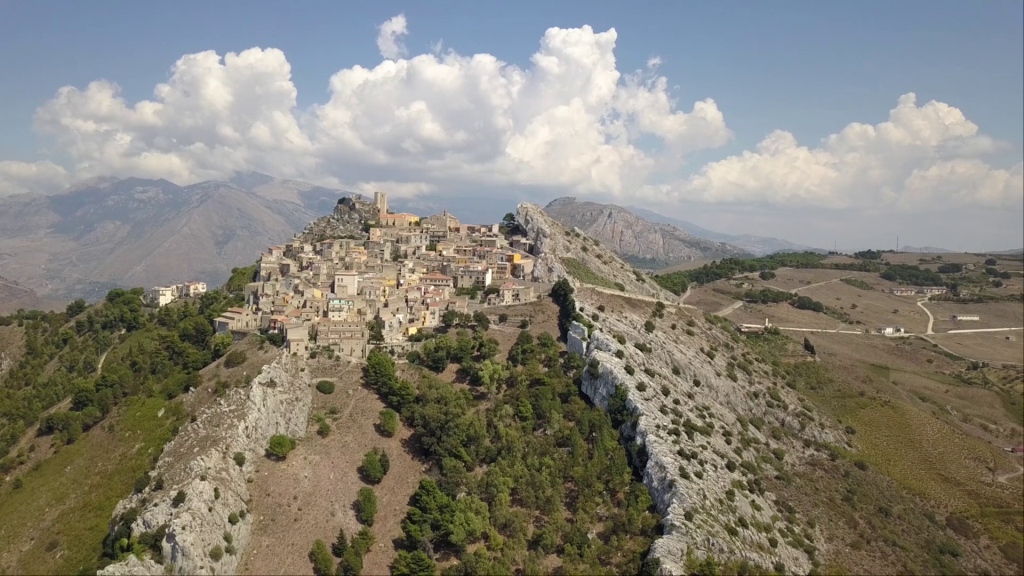Buon cibo e ottimo vino: tutto sull’evento di Sclafani Bagni in Sicilia Scalfani BagniPA