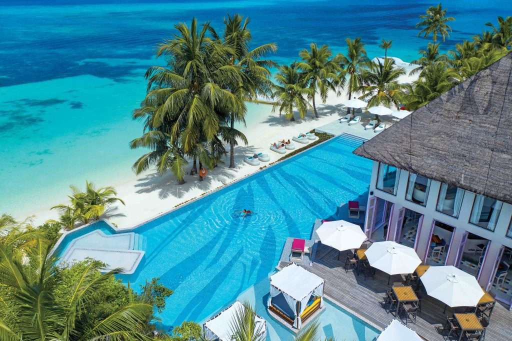Maldive, l’Ozen Reserve Bolifushi vince il “Best All-Inclusive Wine List” OZEN LIFE MAADHOO Aerial Joie De Vivre 1 1