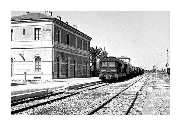In Sicilia la Stazione del Vino di Pachino rivive grazie alla Festa della Vendemmia 1 foto storica ferrovia 3