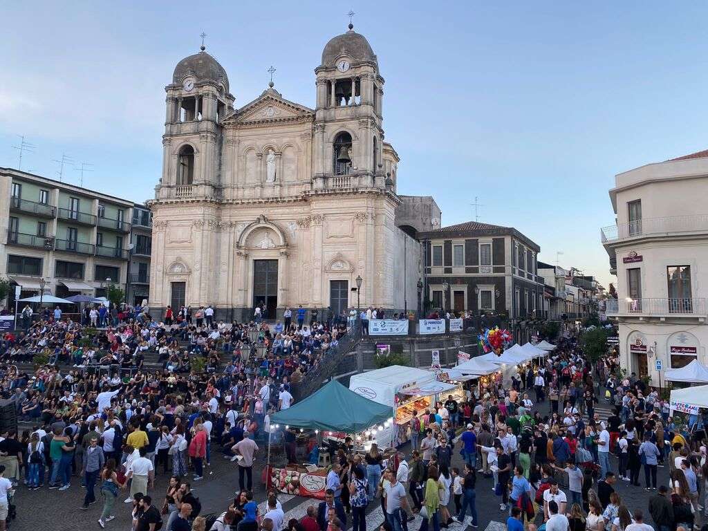 In Sicilia c’è “Zafferana Etnea e Barolo, uve e territori di una compiuta unità d’Italia”, l’evento che unisce la realtà agricola e vinicola Ottobrata zafferanese 2 1