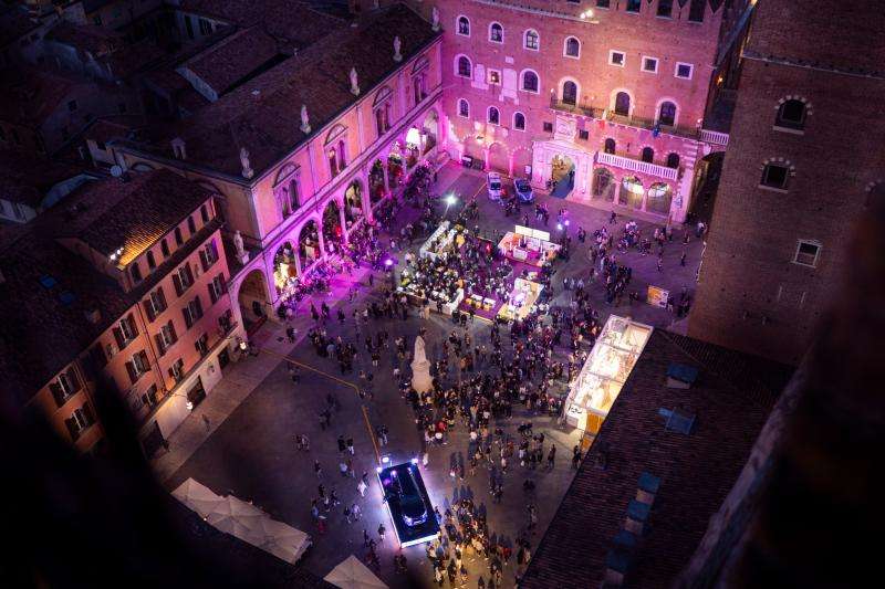Vinitaly and The City torna a Verona dal 10 al 12 aprile 2026 VinitalyandtheCity2025 Ennevifoto BLA2761 019